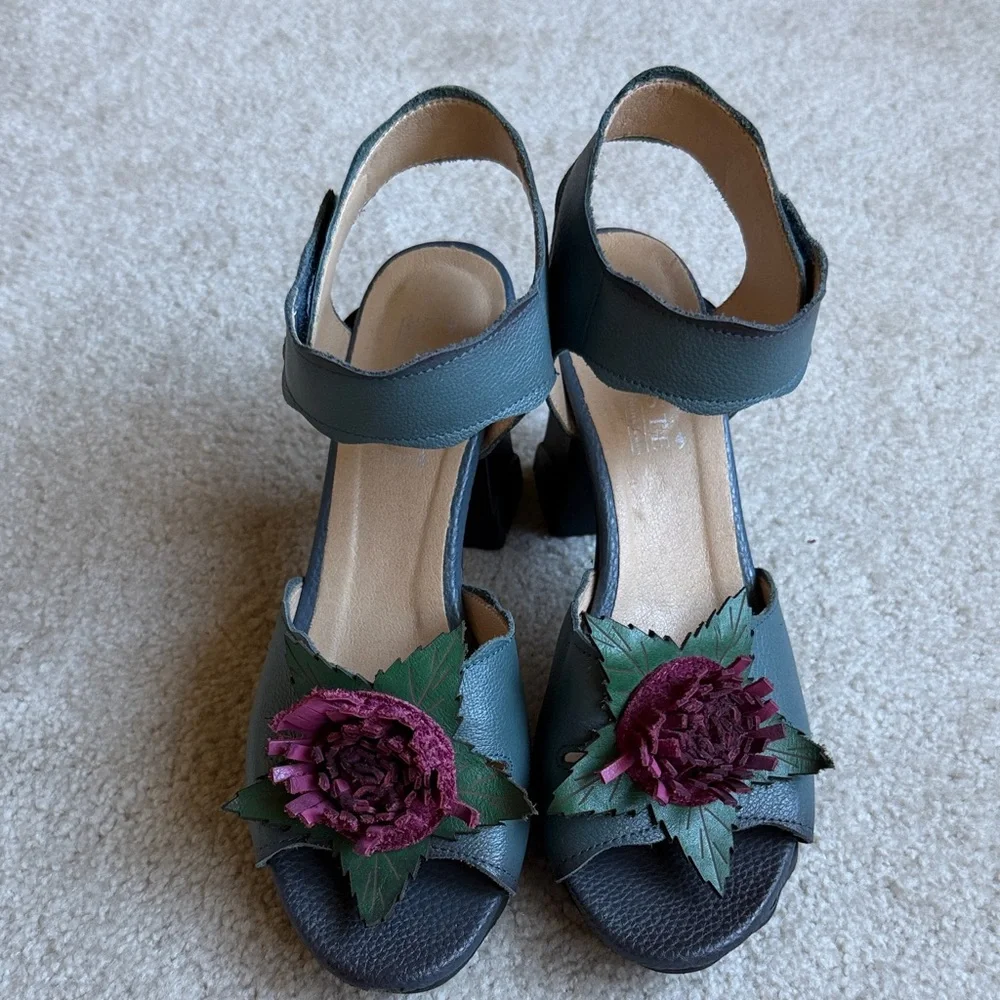 L’ Artiste Floral Sandal - Picture 1 of 3